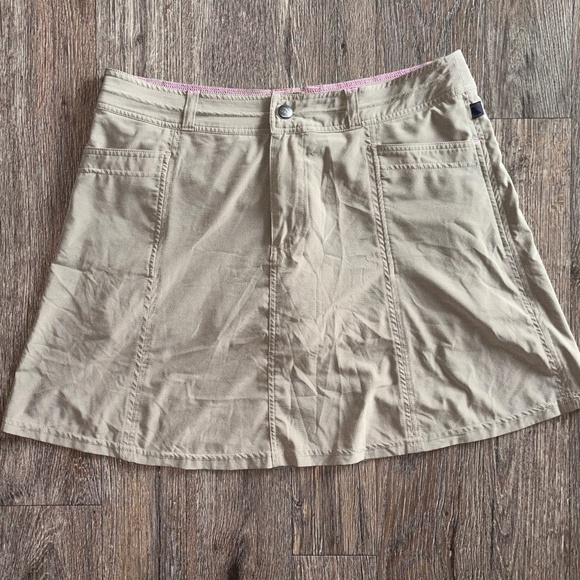 LL Bean side 12 skort olive green excellent condition - Picture 1 of 7